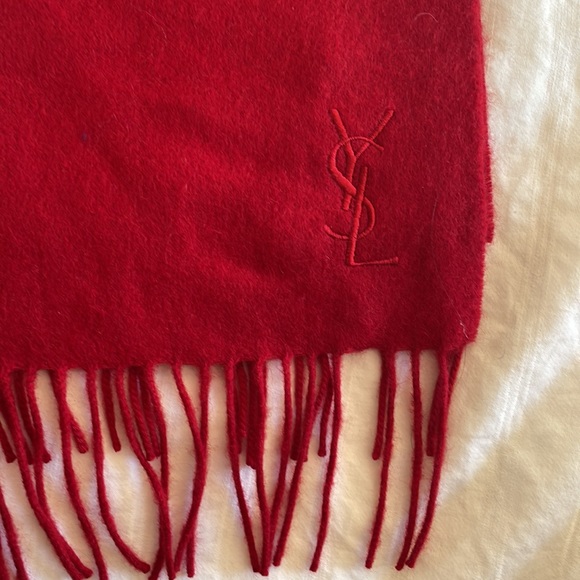 Authentic Yves Saint Laurent red scarf. - Picture 2 of 3